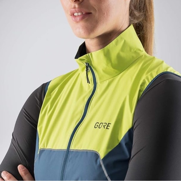 GORE WEAR R7 Running Vest Partial Gore-TEX‎ INFINIUM WOMENS SIZE XL - Picture 1 of 9
